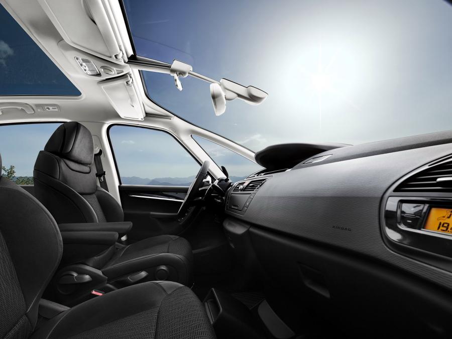  Citroen C4 Grand Picasso 2010 года  (фото 4 из 24)
